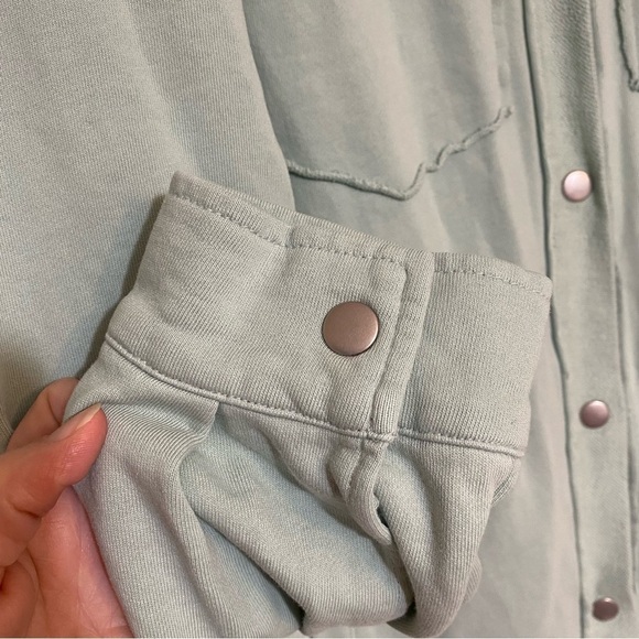 Avec Les Filles Anthropologie Mint Shacket Snap Button Oversized Sz Medium - Picture 6 of 9